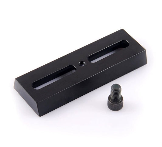The middle slot of the S8170 12CM dovetail plate can be directly screwed with 3/8 screws, M10